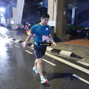 Runner Photo 7921852