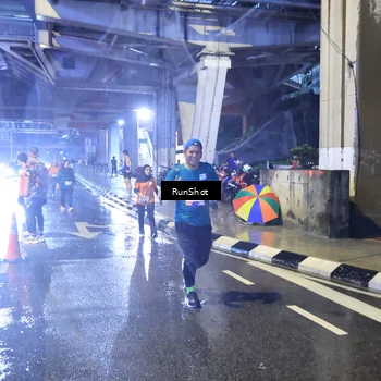 Runner Photo 7921859