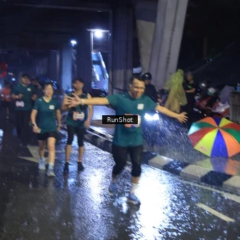 Runner Photo 7921871