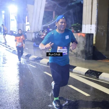 Runner Photo 7921872