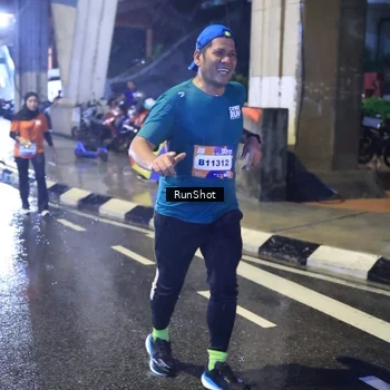 Runner Photo 7921876