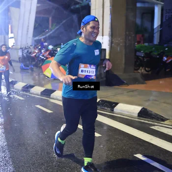 Runner Photo 7921879