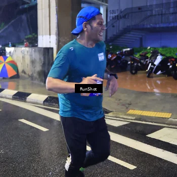 Runner Photo 7921886