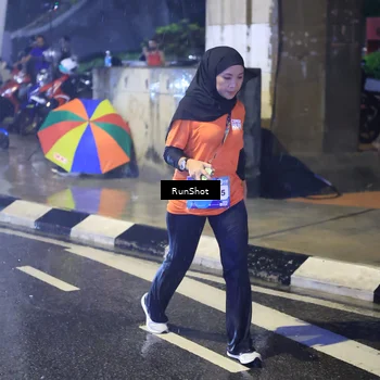 Runner Photo 7921899