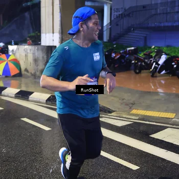 Runner Photo 7921911