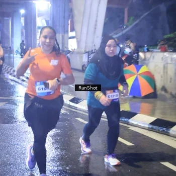 Runner Photo 7921937