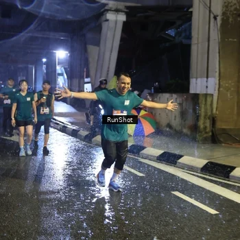 Runner Photo 7921977