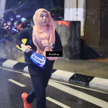 Runner Photo 7921980