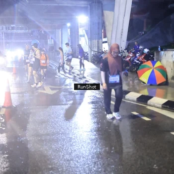 Runner Photo 7922046