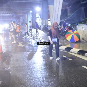 Runner Photo 7922056