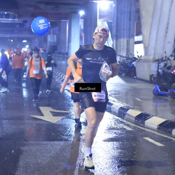 Runner Photo 7922079