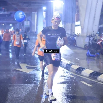 Runner Photo 7922081