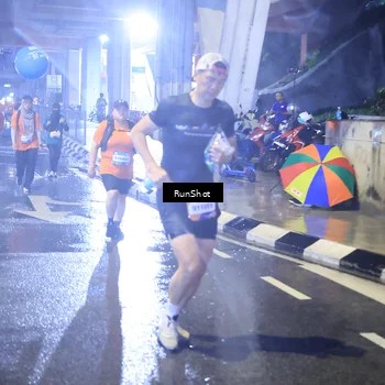 Runner Photo 7922095
