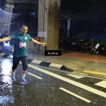 Runner Photo 7922096