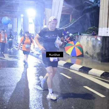 Runner Photo 7922106