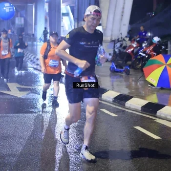 Runner Photo 7922107