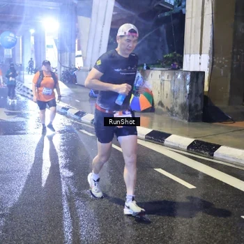 Runner Photo 7922109