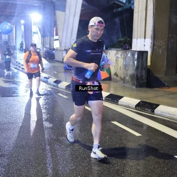 Runner Photo 7922110
