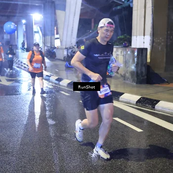 Runner Photo 7922112