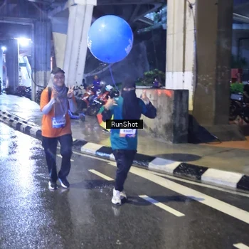 Runner Photo 7922215