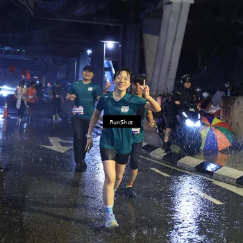 Runner Photo 7922272