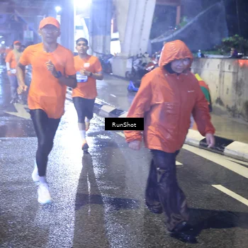 Runner Photo 7922301
