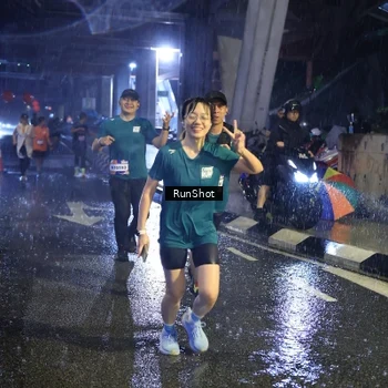 Runner Photo 7922307