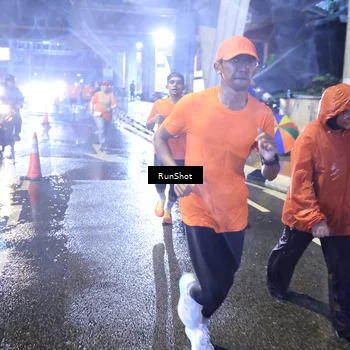 Runner Photo 7922313