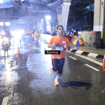 Runner Photo 7922325