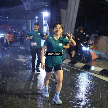 Runner Photo 7922329