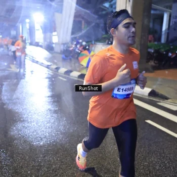 Runner Photo 7922336