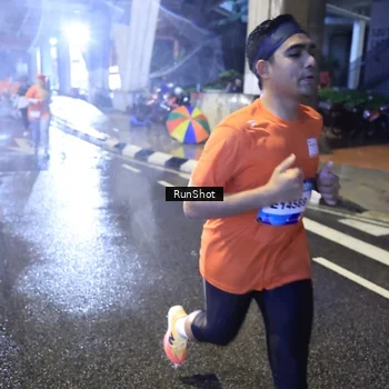 Runner Photo 7922338