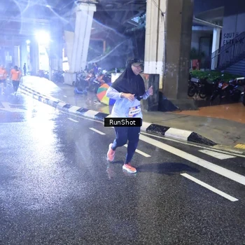 Runner Photo 7922445