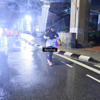 Runner Photo 7922451