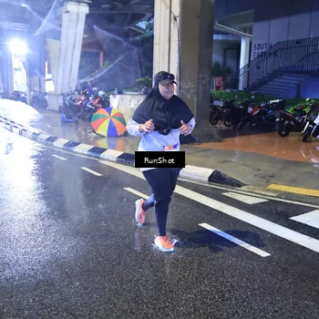 Runner Photo 7922453
