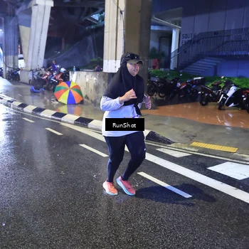 Runner Photo 7922456