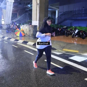 Runner Photo 7922459