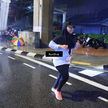 Runner Photo 7922463