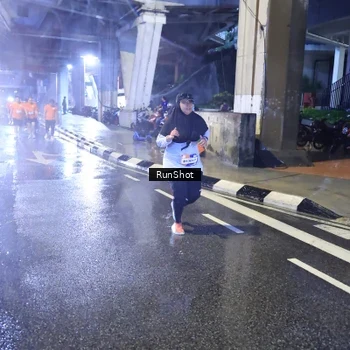 Runner Photo 7922469
