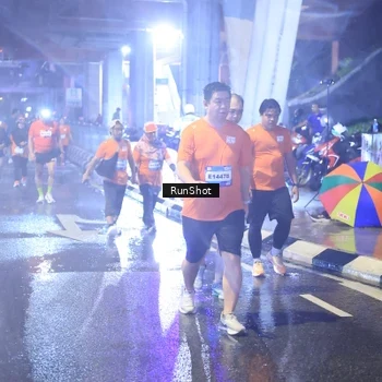 Runner Photo 7922473