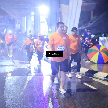 Runner Photo 7922474