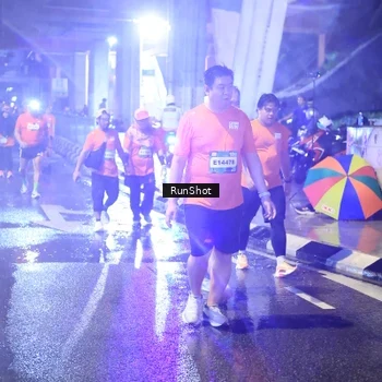 Runner Photo 7922479