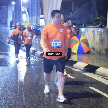 Runner Photo 7922489