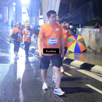 Runner Photo 7922492