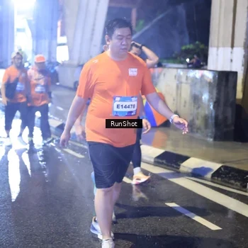 Runner Photo 7922495