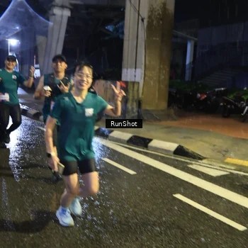Runner Photo 7922496
