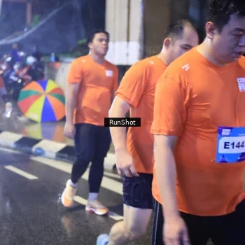 Runner Photo 7922513
