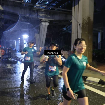 Runner Photo 7922516