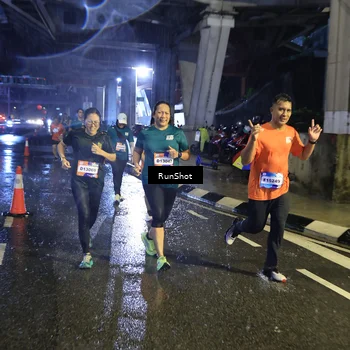 Runner Photo 7922528