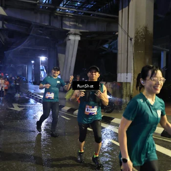 Runner Photo 7922541
